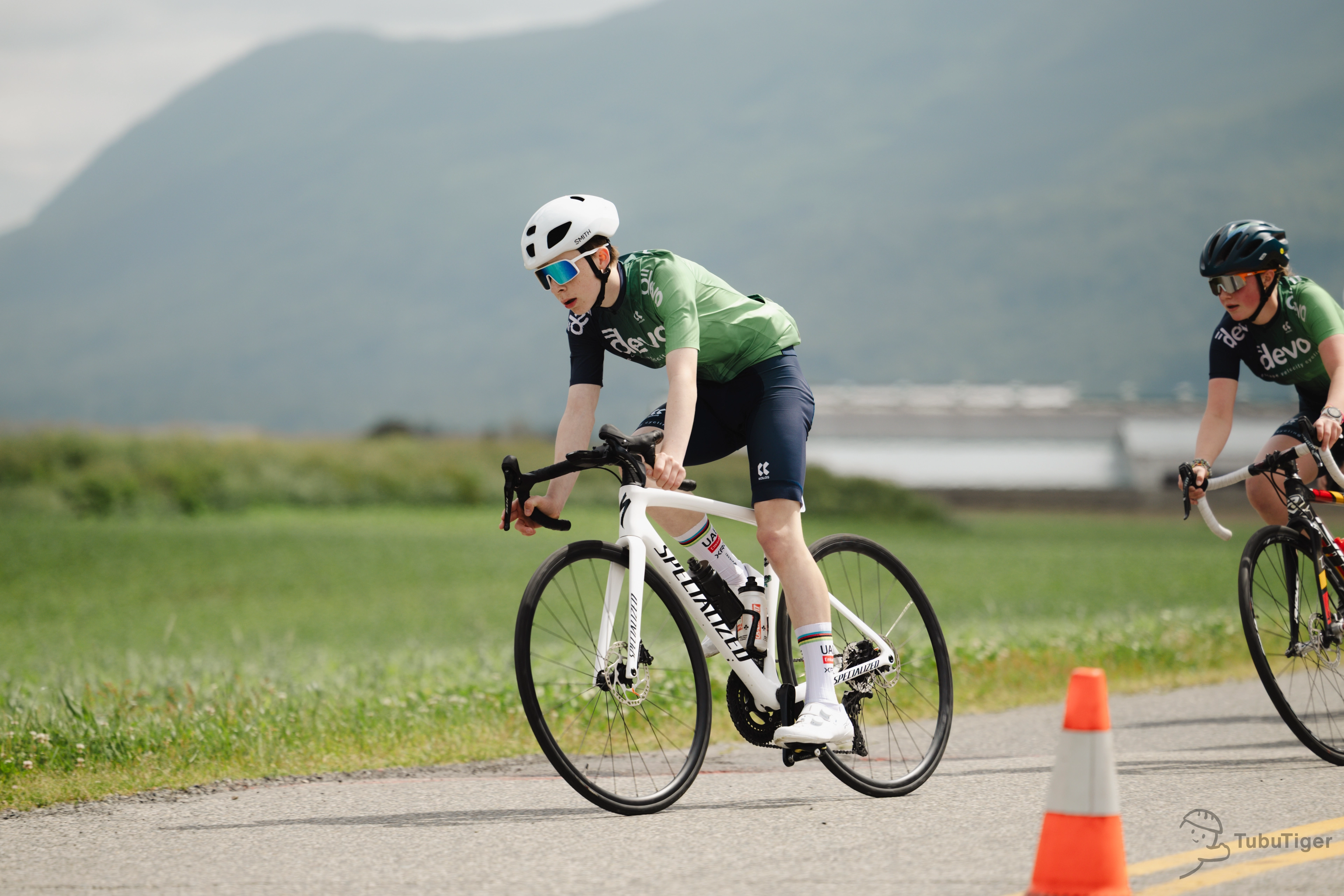 https://cdn.tubutiger.com/cycling/BC-Road-Provincial-Championships-2026/BC-Road-Race/4.jpg