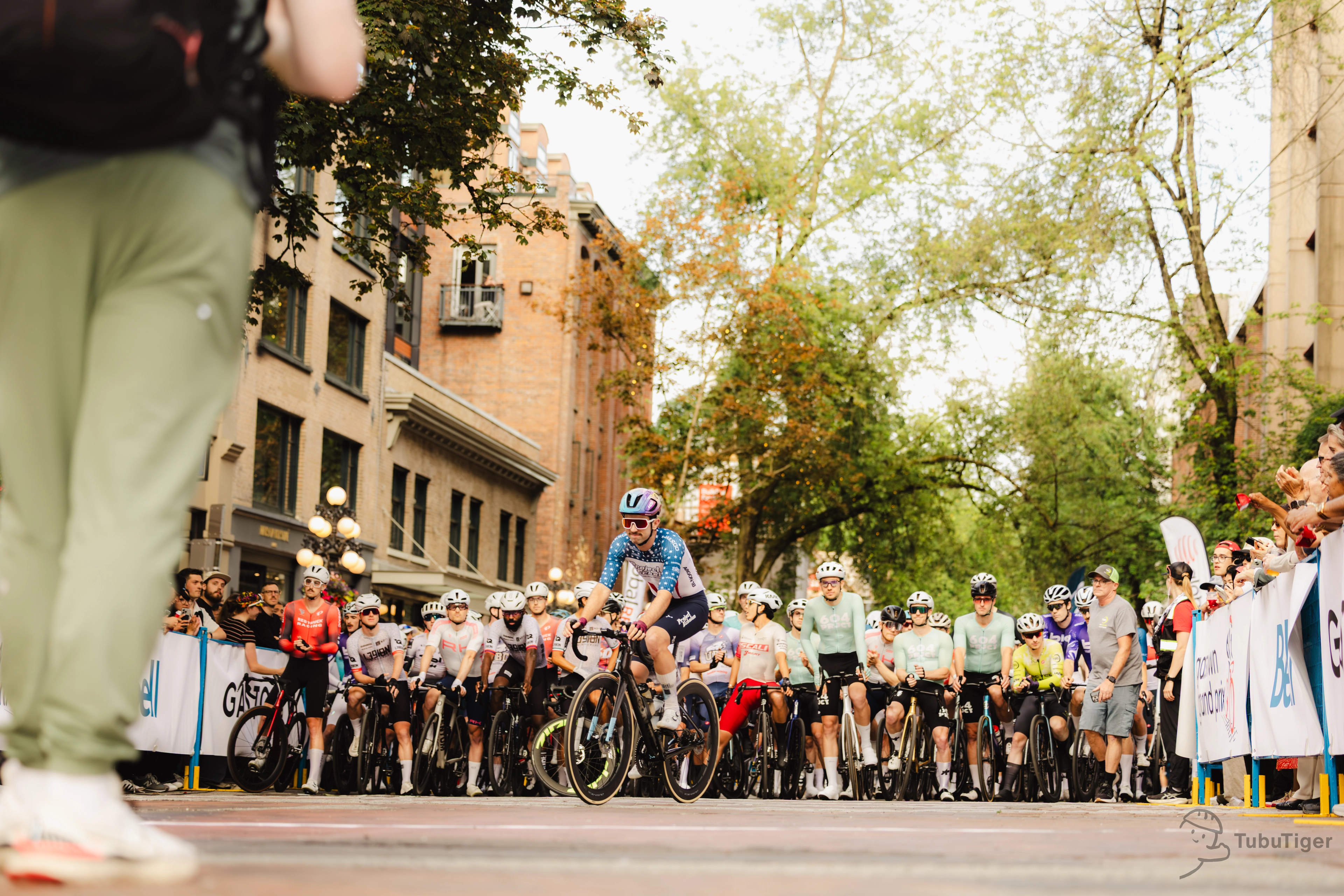 https://cdn.tubutiger.com/cycling/Gastown-Grand-Prix-2026/Men's-Pro-Race/13.jpeg