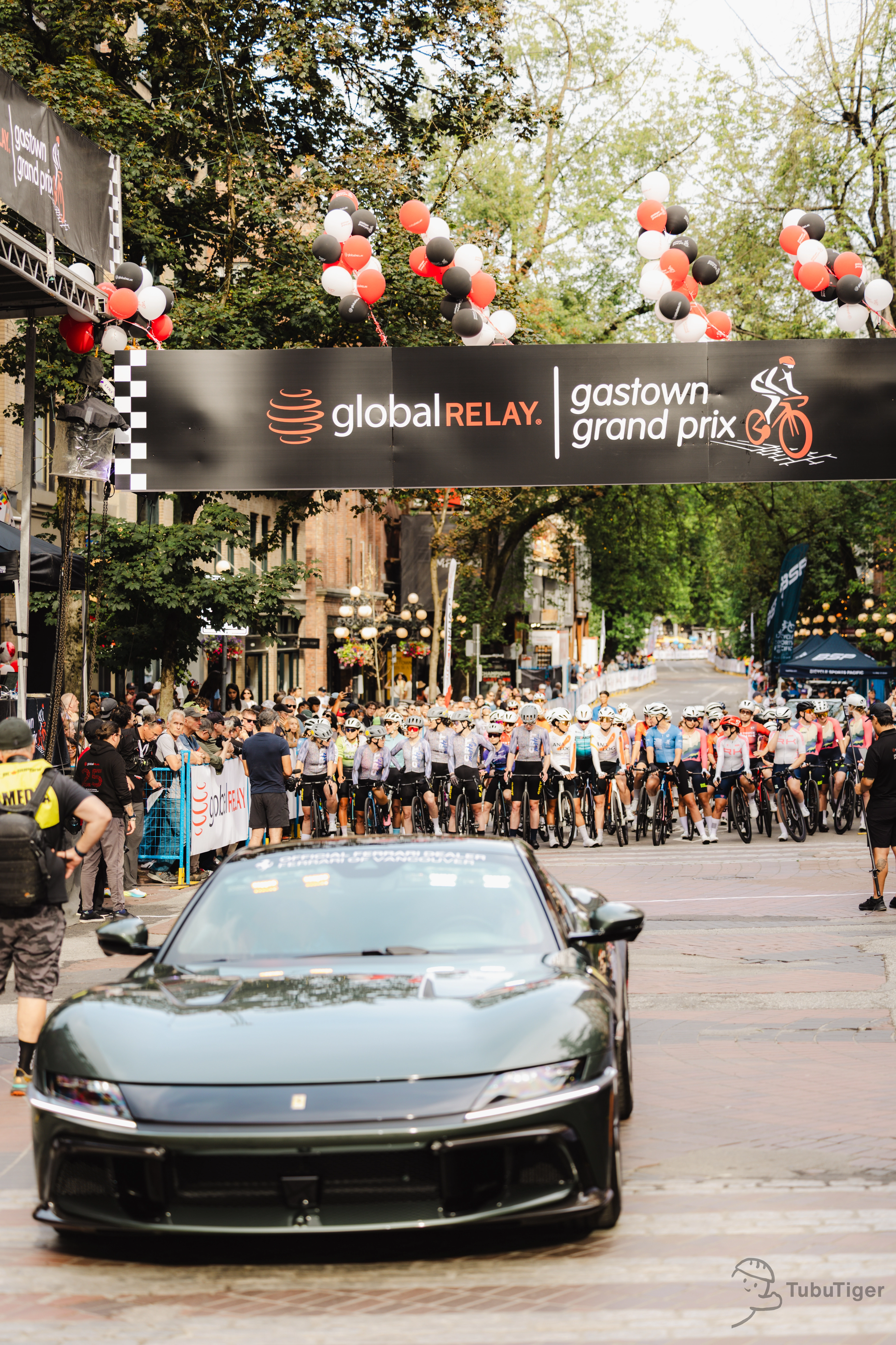https://cdn.tubutiger.com/cycling/Gastown-Grand-Prix-2026/Women's-Pro-Race/19.jpg