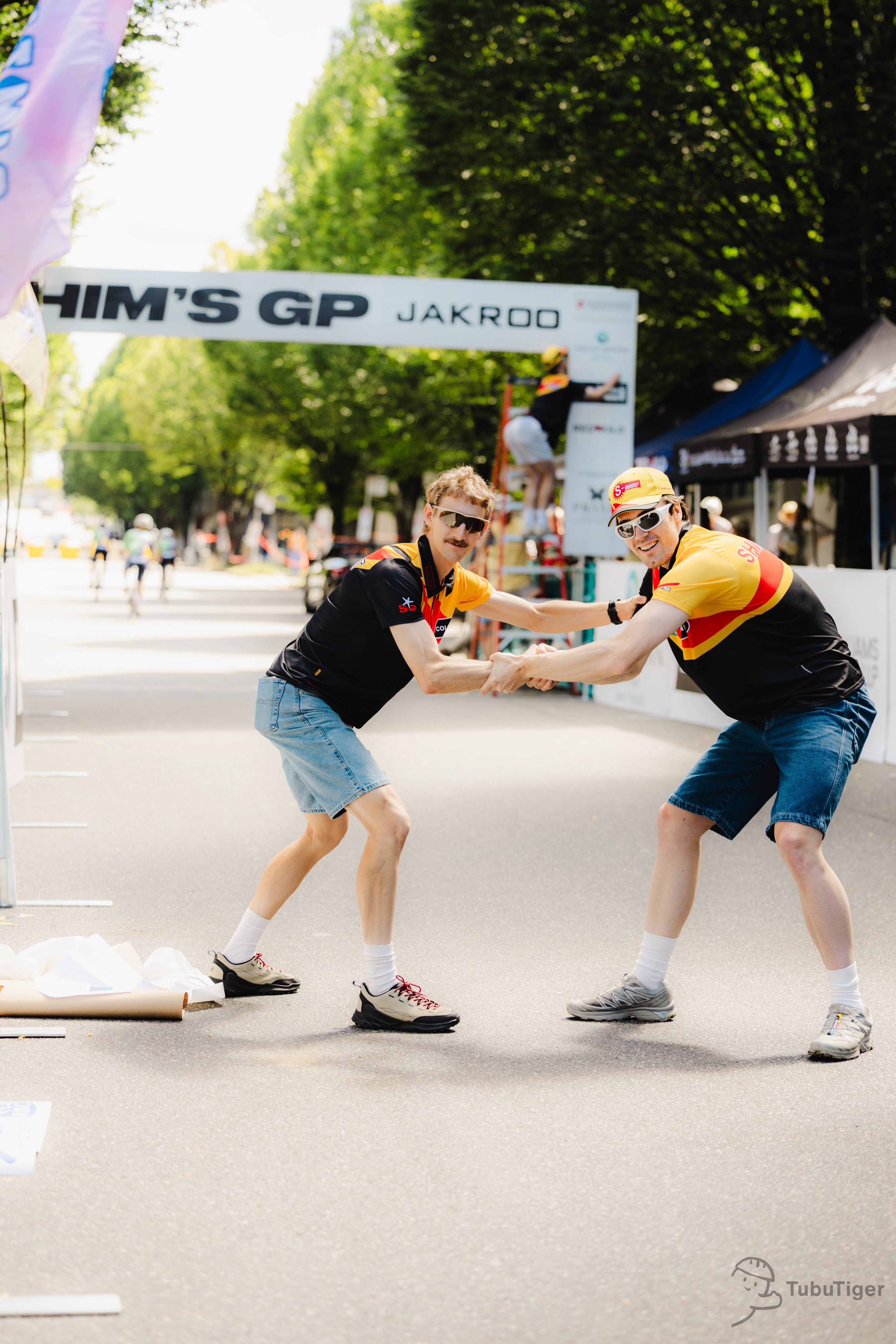 https://cdn.tubutiger.com/cycling/Shim's-Ride/15.jpg