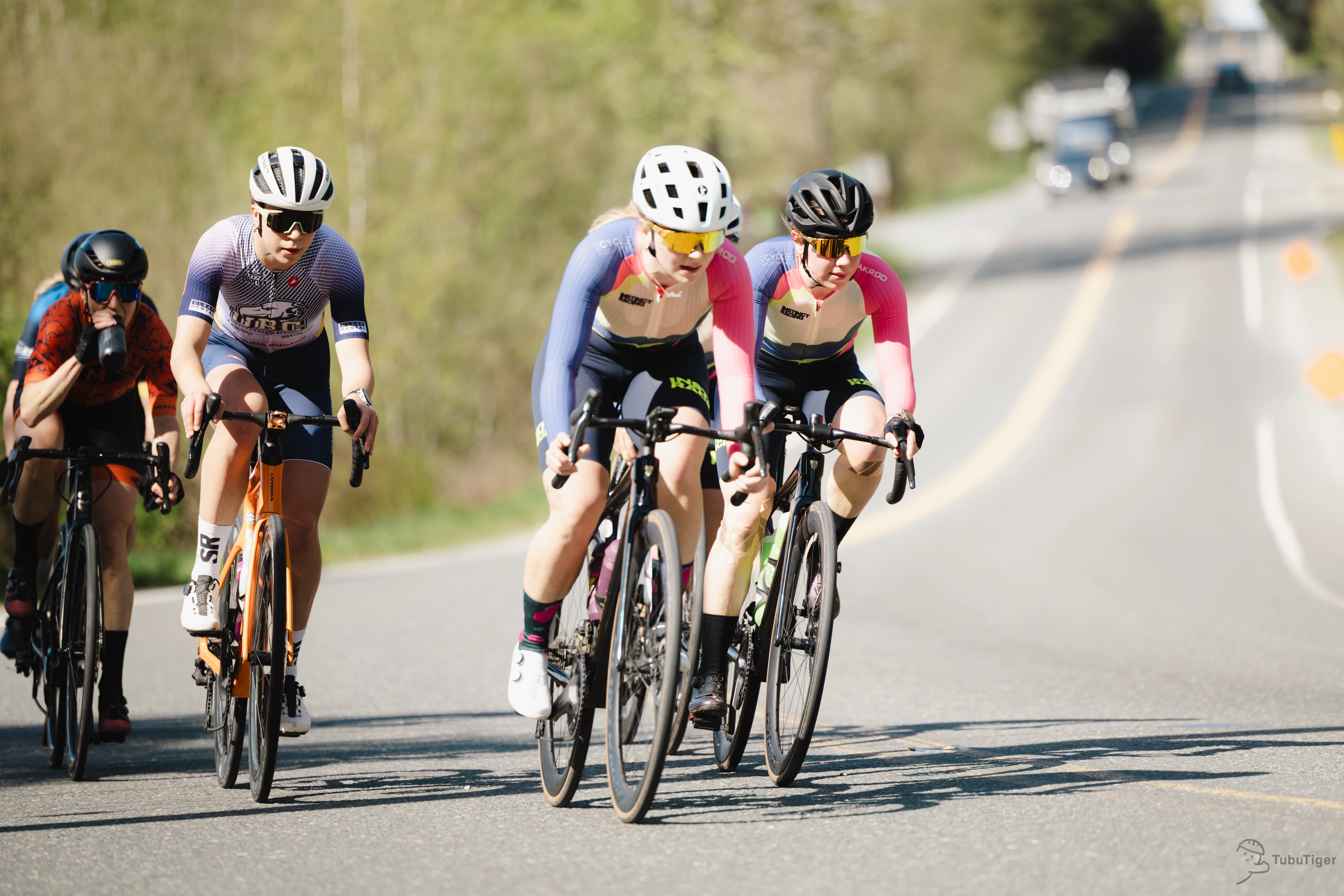 https://cdn.tubutiger.com/cycling/Spring-Series/Aldergrove-Road-Race/1.jpg