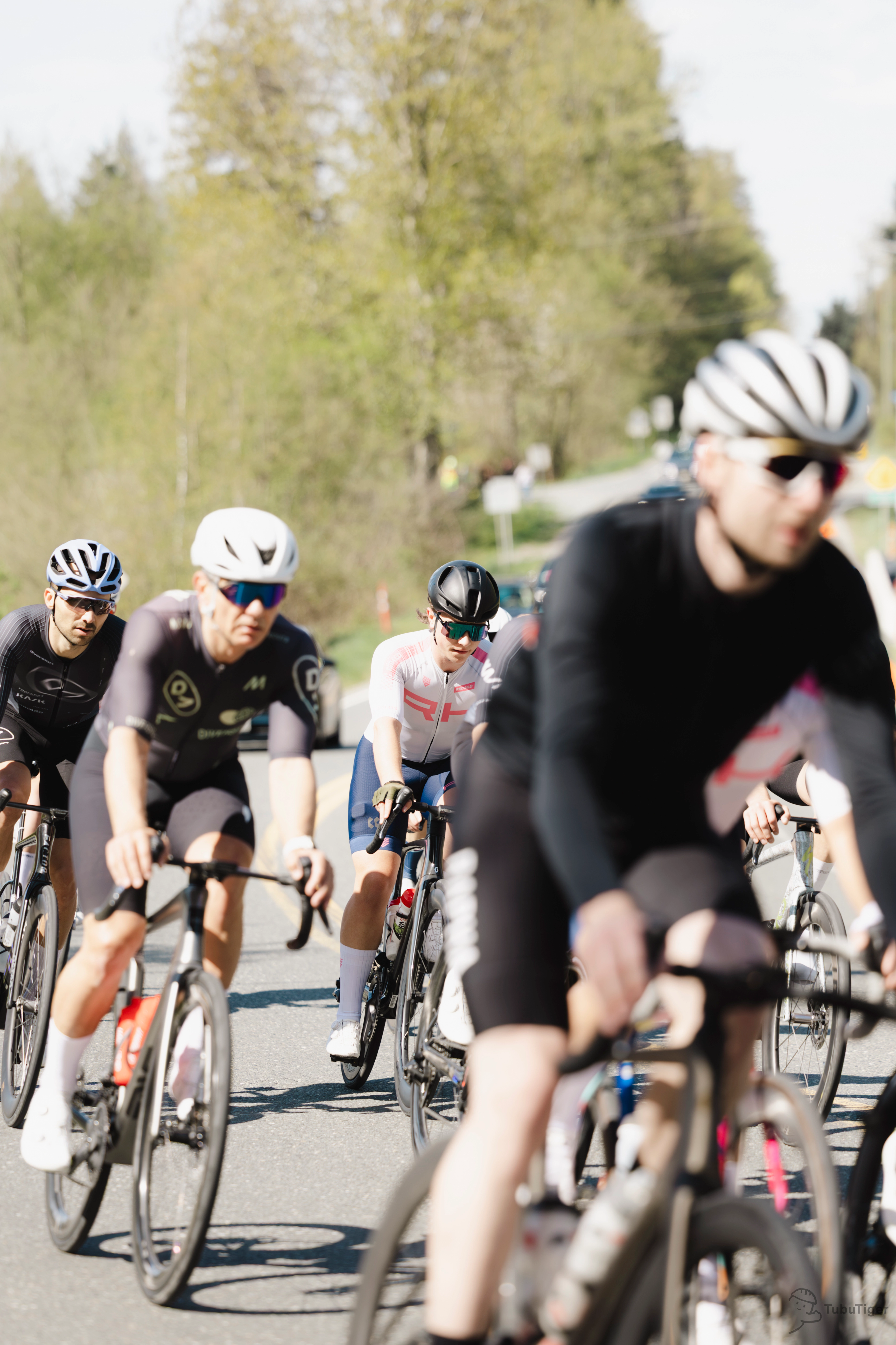 https://cdn.tubutiger.com/cycling/Spring-Series/Aldergrove-Road-Race/13.jpg