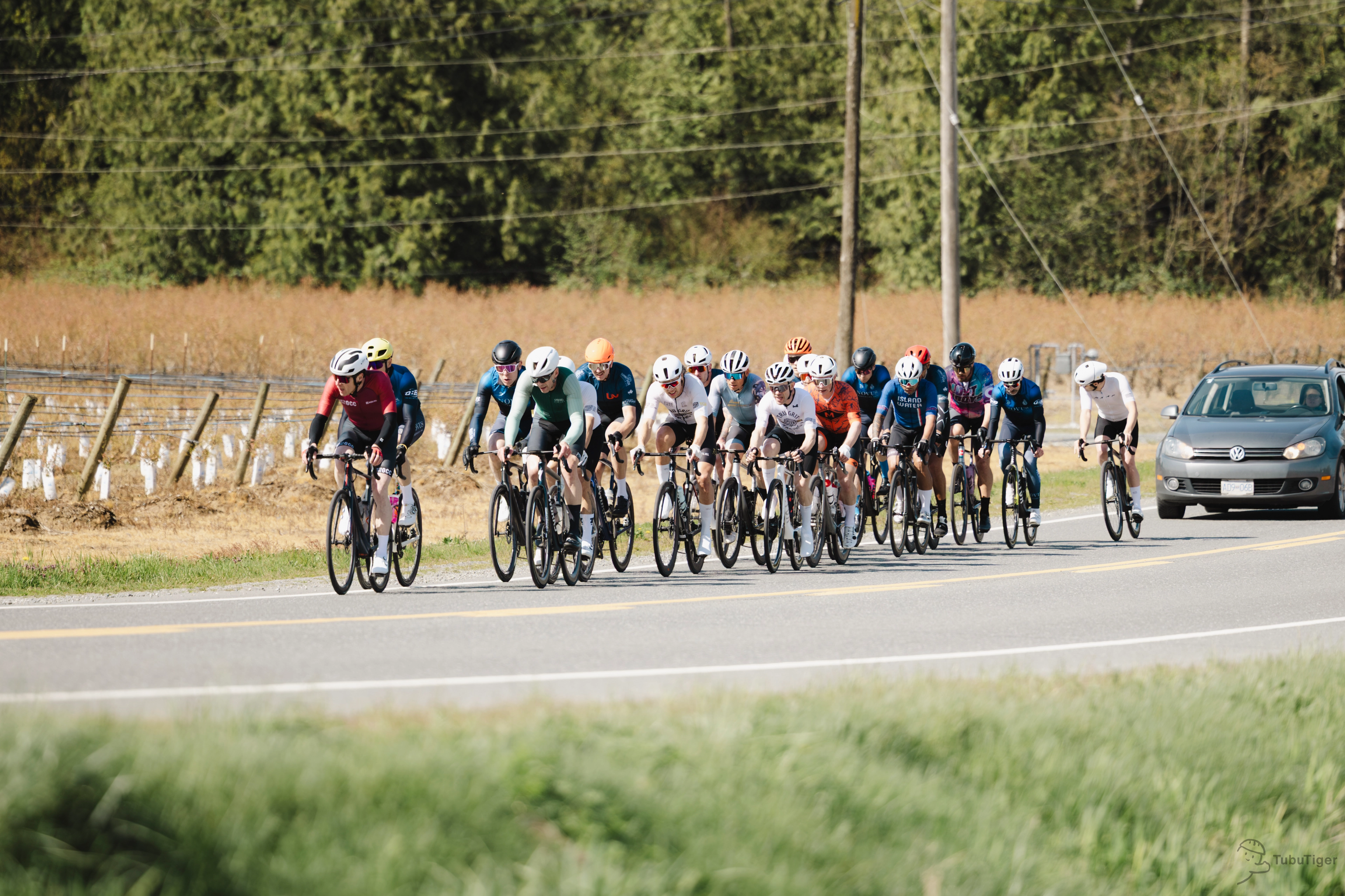 https://cdn.tubutiger.com/cycling/Spring-Series/Aldergrove-Road-Race/14.jpg