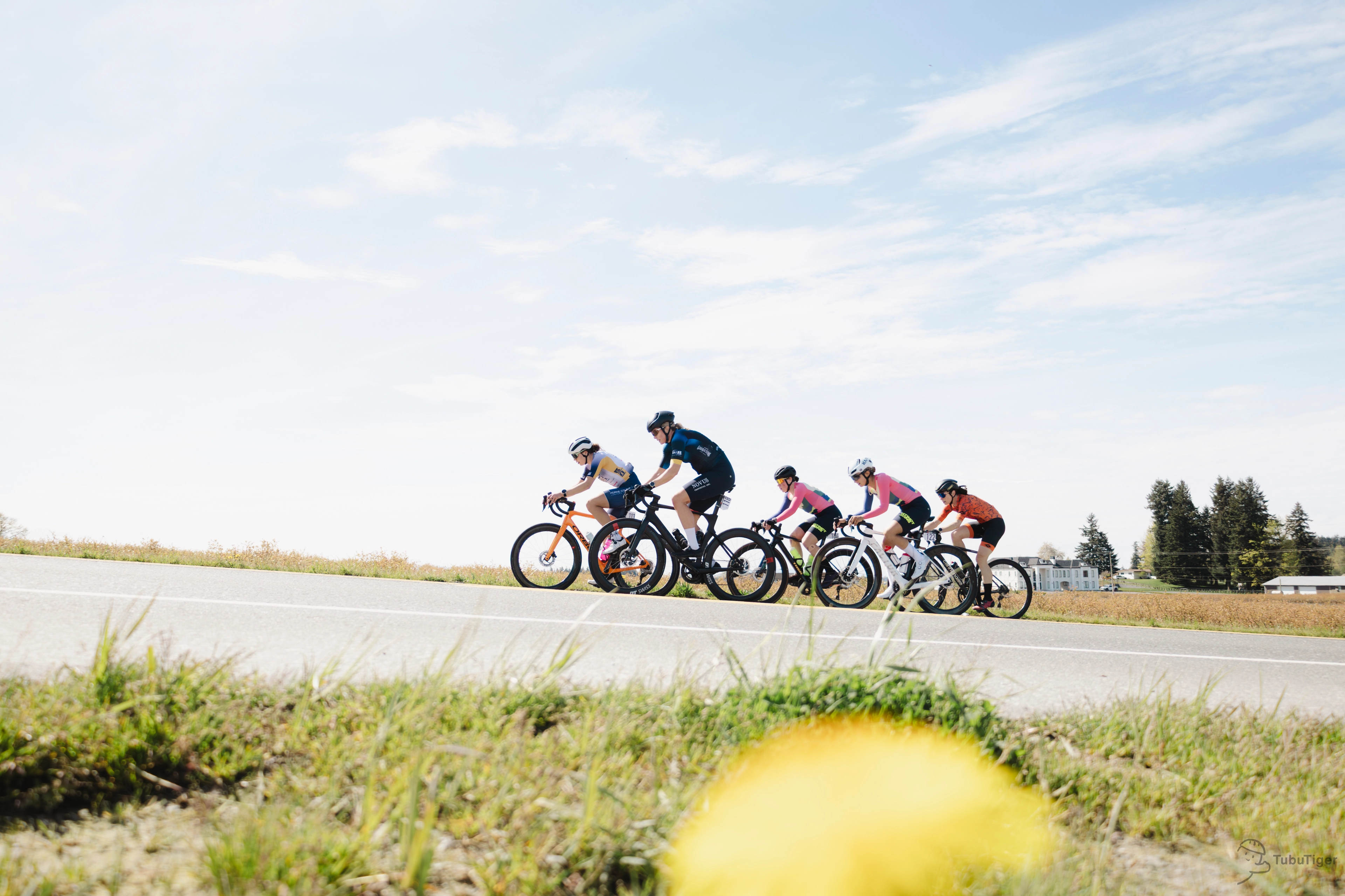 https://cdn.tubutiger.com/cycling/Spring-Series/Aldergrove-Road-Race/20.jpg