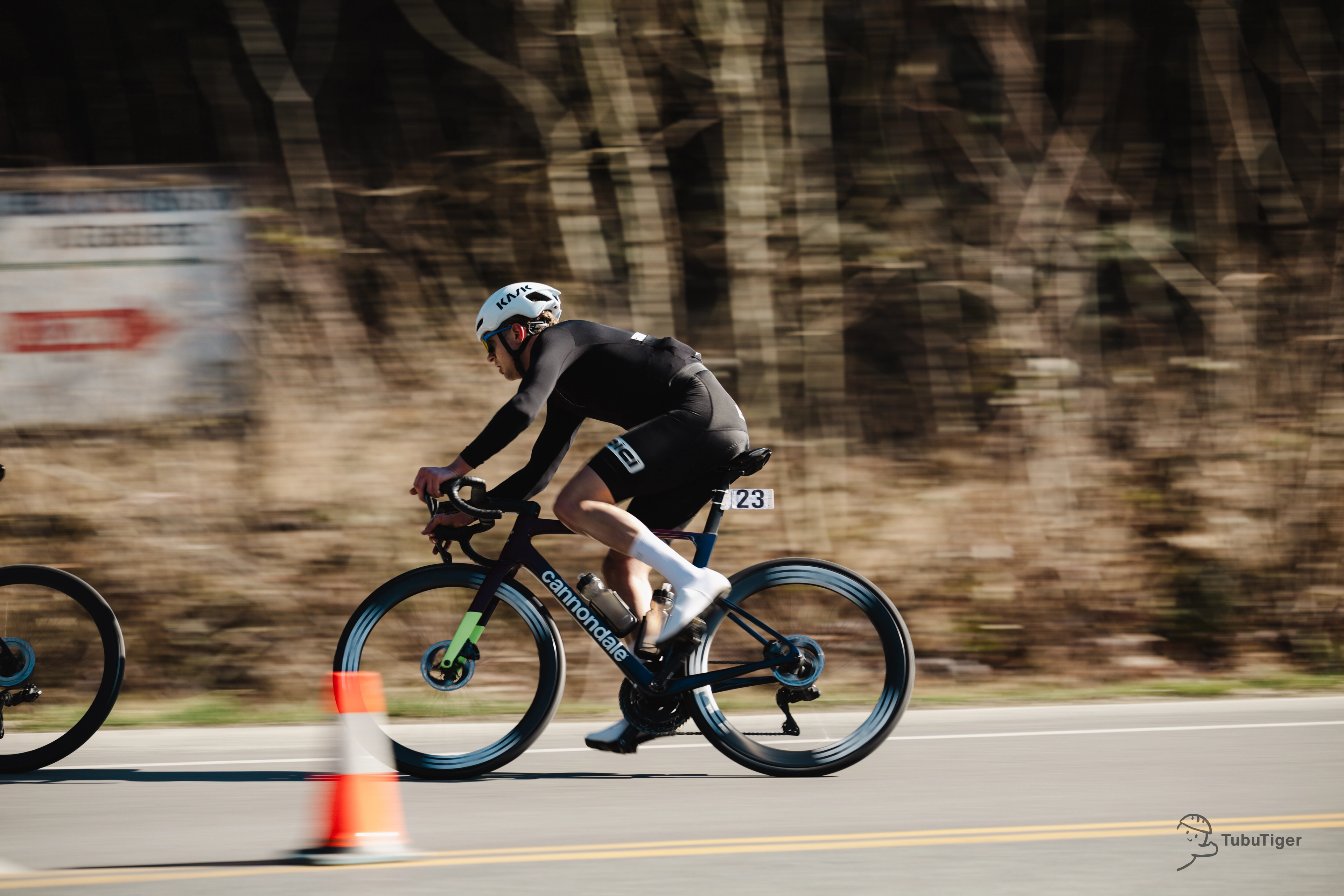 https://cdn.tubutiger.com/cycling/Spring-Series/Thunderbird-Circuit-Race/8.jpg